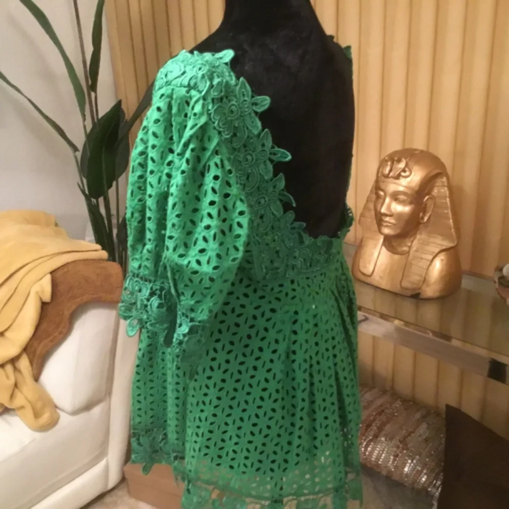 MODA International smock eyelet puff sleeve top - Picture 5 of 15